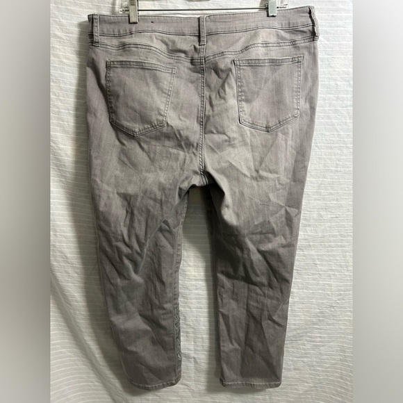 Chicos So Slimming Girlfriend Ankle Stretch Denim Jeans Gray Faded Size 16P - Picture 9 of 9